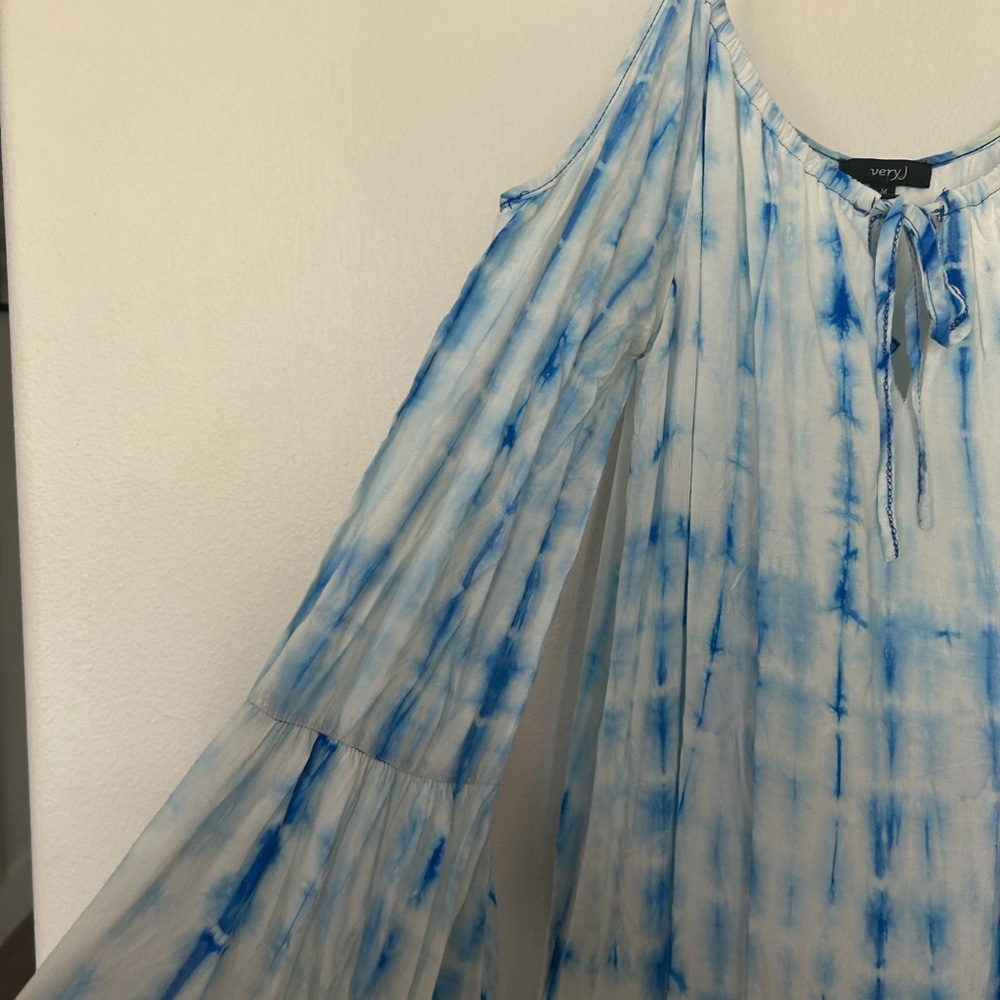 Very J Blue and White Cold Shoulder Tie-Dye Dress - Picture 3 of 8